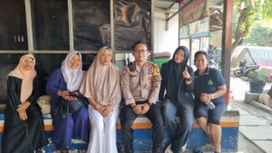Bhabinkamtibmas Karet Tengsin Patroli Dialogis Dan Monitoring Pengajian Sampaikan Pilkada Damai