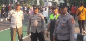 Kapolsubsektor Blora Bersama Tiga Pilar Menteng Memantau Giat Car Free Day Antisipasi Kejahatan Jalanan