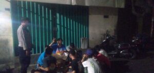 Patroli Malam Hari Kapolsubsektor Galur Imbauan Anti Tawuran Kalangan Remaja RW 07 Kelurahan Galur.