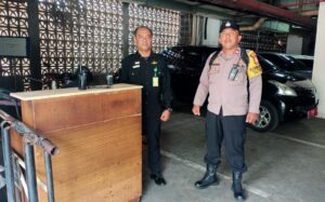 Bhabinkamtibmas Gondangdia Sambang Dan Himbauan Kamtibmas Di Rw 04 Gondangdia