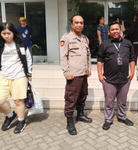 Unit Sabhara Polsek Sawah Besar Sambang Di Sekolahan