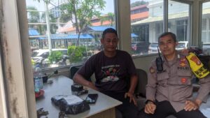 Asisten Bhabinkamtibmas Lakukan Patroli Dialogis Di Lingkungan Sekolah