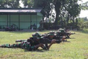 Tingkatkan Keterampilan, Tim Penembak Yonif 305/Tengkorak Gelar Latihan Rutin dan Perekrutan Anggota Baru