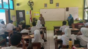 Polsek Metro Gambir Gelar Penyuluhan dan Deklarasi Anti-Tawuran di SMPN 60 Jakarta