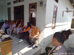 Bhabinkamtibmas Kelurahan Kemayoran Melaksanakan Dan Memonitoring Kegiatan Jumat Keliling