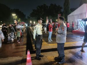 Patroli 1053 Parkir Timur Senayan Antisipasi 3 Cepu Sampaikan Imbauan Kamtibmas Kepada Security