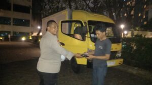 Menanamkan Jiwa Kepedulian Saat Mejalankan Tugas Serta Berbagi