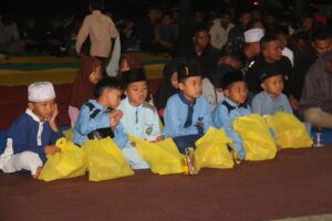 Yonif 303 Kostrad Gelar Syukuran Kenaikan Pangkat dan Santunan Anak Yatim
