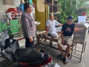 Bhabinkamtibmas Kelurahan Harapan Mulia Melaksanakan Kegiatan Patroli dan Sambang Dialogis