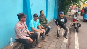 Sambang Wilayah Bhabinkamtibmas Johar Baru Interaksi dan Komunikasi Sosial Bersama Warga