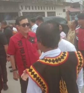 Prof. Dr. Yasona H. Laoly Mantan Menkumham Hadiri Kapanye Cabup Sokhi-Yusuf Nomor urut 1 Di Lapangan Adam malik Gomo Nias Selatan.
