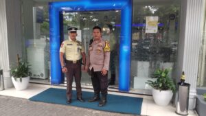 Bhabinkamtibmas Kelurahan Gunung Sahari Selatan Melaksanakan Kegiatan Patroli dan Sambang Dialogis