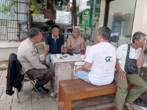 Pelayanan Dan Keakraban Bhabinkamtibmas Karang Anyar Dengan Warga RUSUN