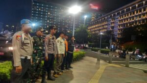 Tiga Pilar Menteng Hadir Ciptakan Pilkada Aman Dan Damai Depan Hotel Grand Hyatt