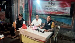 Bhabinkamtibmas Gondangdia Hadir Di Perbatasan Kwitang – Kalipasir Untuk Mencegah Tawuran Warga