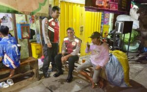 Patroli Pagi Hari Anggota Patroli Polsek Johar Baru Sambang dan Imbauan Warga Jaga Wilayah Jangan Sampai Terlibat Tawuran