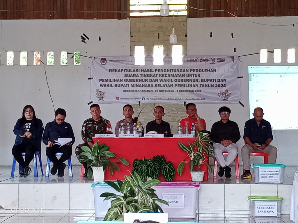 PPK Tareran Gelar Rapat Pleno Rekapitulasi Hasil Perhitungan Suara PILKADA 2024