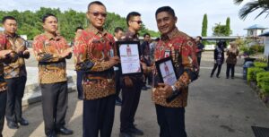 Lapas Narkotika Karang Intan Berikan Penghargaan Pegawai Teladan dan Layanan Terbaik