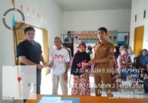 Pembagian BLT -DD tahap II Desa Bujung Buring Baru