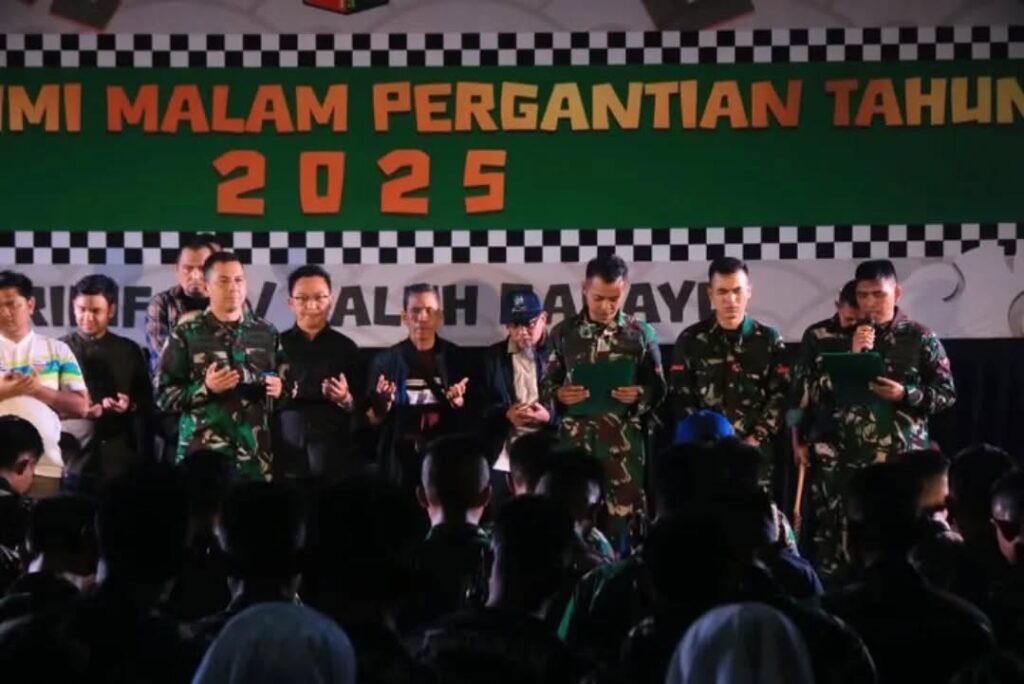 Pentas Seni dan Silaturahmi Malam Pergantian Tahun Keluarga Besar Brigif 13 Kostrad