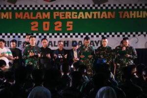 Pentas Seni dan Silaturahmi Malam Pergantian Tahun Keluarga Besar Brigif 13 Kostrad