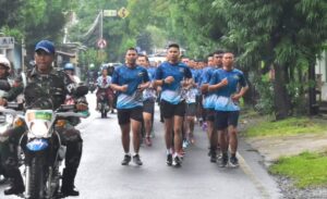 Danbrigif 9 Kostrad Pimpin Lari Pagi Gembira Demi Tingkatkan Fisik Prajurit