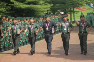 Tradisi Pelepasan Yonif 320 Kostrad, Mengukir Kenangan Menyongsong Langkah Baru
