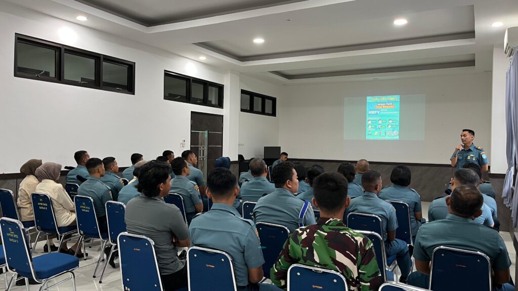 Waspadai Penyebaran HMPV di Lingkungan TNI AL, Satlinlamil 3 Laksanakan Penyuluhan Kesehatan Kepada Personel
