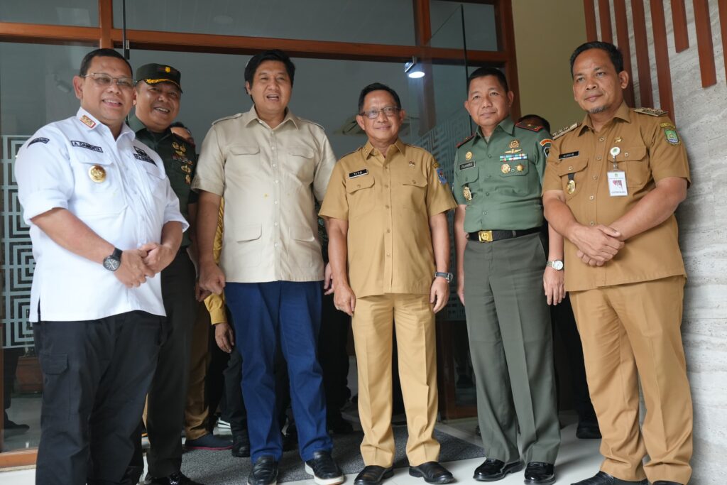 Danrem 052/Wkr, Hadiri Peresmian Layanan PBG 10 Jam dan Cipta Griya Kedaung