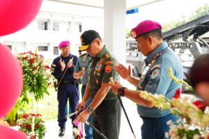 Panglima TNI Resmikan Gedung Trisula Denjaka dan Serahkan Ransus Mobile Dual Ramp System