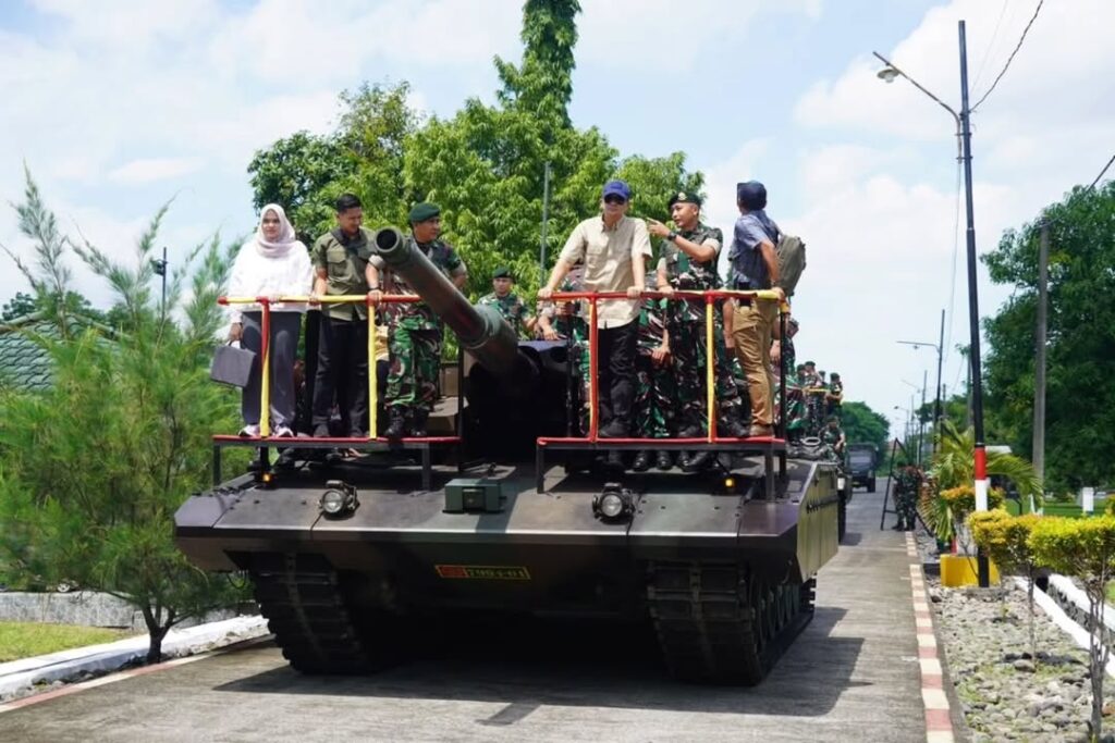 Kebanggaan Menteri Transmigrasi Terhadap Yonkav 8 Kostrad