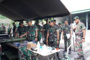 Prajurit Yonkav 8 Kostrad Terima Kunjungan Tim Wasev Alutsista dan Dalgiat Topografi