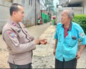 Dalam Rangka Cooling System Bhabinkamtibmas Menteng Himbauan Kamtibmas Juru Parkir Jalan Sidoarjo