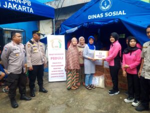 Peduli Kemanusiaan Bhayangkari Polsek Sawah Besar Gelar Bhakti Sosial Untuk Korban Kebakaran