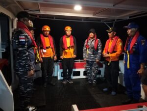 Lanal Bintan Bersama Basarnas Tanjung Pinang Berhasil Temukan Kapal Yang Hilang Kontak