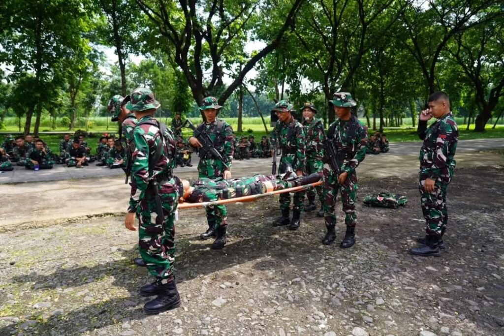 Prajurit Yonkav 8 Kostrad Latihan PTKT untuk Tingkatkan Kemampuan Medis Tempur