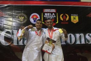Personel Denpom Divif 2 Kostrad Raih Juara di Kejuaraan Karate Piala Kemhan RI