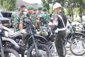 Cegah Pelanggaran Lalu Lintas, Brigif 6 Kostrad Laksanakan Kegiatan Gaktib Kendaraan