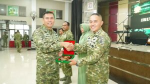 Pangdivif 1 Kostrad Pimpin Sertijab Irutben Itdivif 1 Kostrad dan Tradisi Korps Prajurit Divif 1 Kostrad