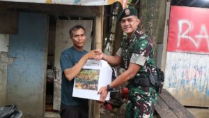 Yonarhanud 1 Kostrad Bagikan Bantuan Sosial Dalam Rangka Hut Ke 64 Kostrad