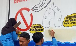 Siswa SMP Negeri 6 Pemalang Kampanyekan Bahaya Merokok dan Penyelamatan Lingkungan Hidup Dalam Goresan Lukisan Mural 