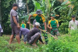 Peringati HUT ke-64 Kostrad, Yonif 412 Kostrad Hijaukan Purworejo dengan 2.500 Bibit Pohon