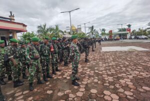 Ciptakan Situasi Wilayah Tetap Kondusif, Kodim 1710/Mimika BKO Polres Laksanakan Apel Gelar Pasukan Jelang Putusan Sengketa Pilkada
