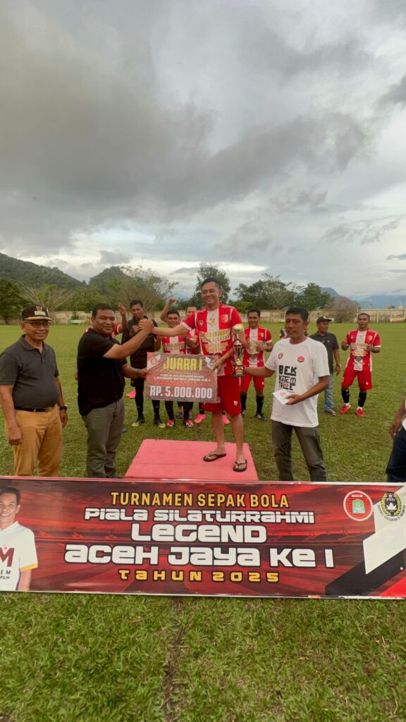 Antusiasme para pemain Adam Depok FC menyambut kemenangan