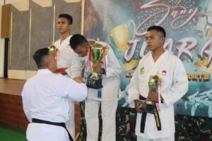 Yonif 433 Kostrad Sabet Juara Umum di Kejuaraan Karate Divif 3 Kostrad