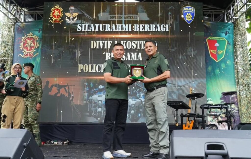 Divif 1 Kostrad bersama Police Owner Group Gelar Aksi Sosial