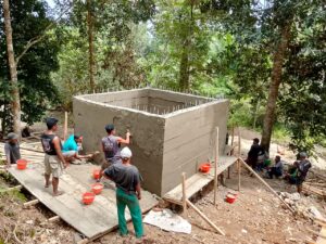 Program Manunggal Air TMMD Ke-123 Kodim 1510/Sula, Pembangunan Bak Air Hampir Rampung
