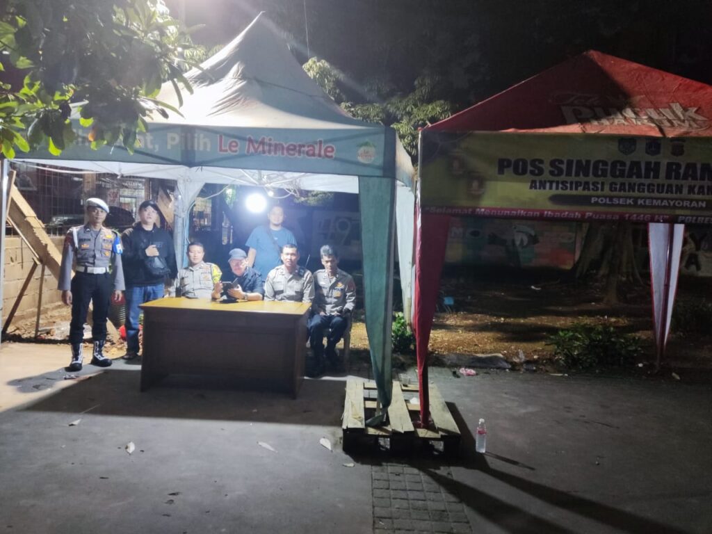 Bersinergi Bersama Pokdarkamtibmas dan Tokoh Masyarakat Menempati Pos Singgah