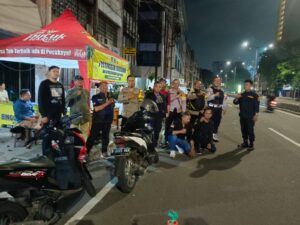 Polsek Metro Gambir Gelar Pengamanan dan Patroli Kamtibmas di Pos Singgah Ramadhan