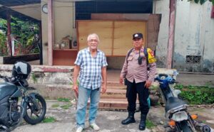 Bhabinkamtibmas Gondangdia Patroli Dialogis Bertemu Tokoh Masyarakat RT 01 RW 03 Gondangdia